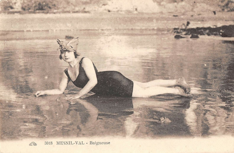 Carte postale ancienne Mesnil Val Baigneuse (cliché pas courant à Eu