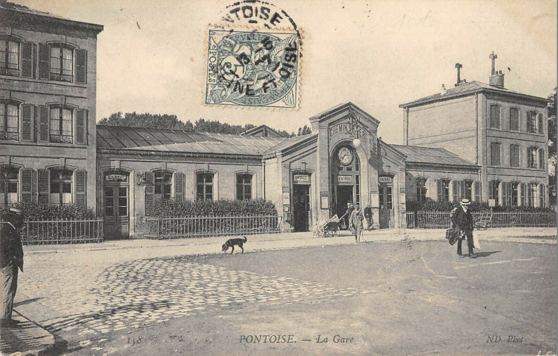 Carte postale ancienne Pontoise La Gare à Pontoise