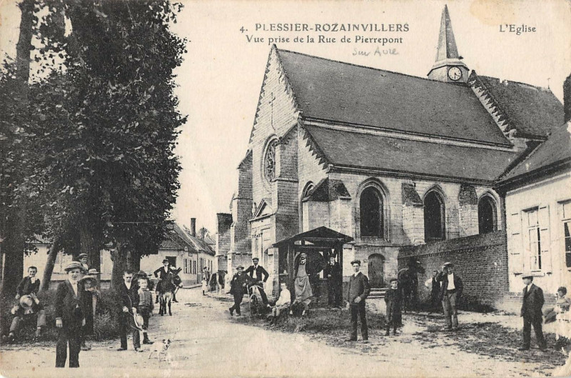 Carte postale ancienne Plessier Rozainvillers Vue Prise De La Rue De Pierrepont à Rue