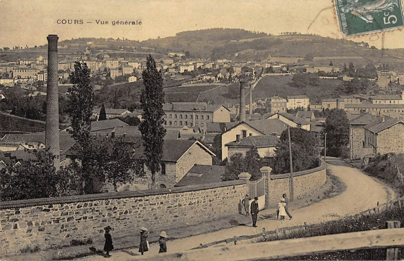 Carte postale ancienne Cours Vue Generale (cpa émaillée à Cours