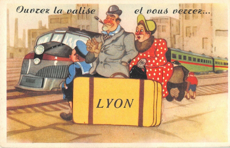 Carte postale ancienne Lyon Rare Cpa A Systeme Avec Un Train Ouvrez La Valise Et Vous Verrez à Lyon