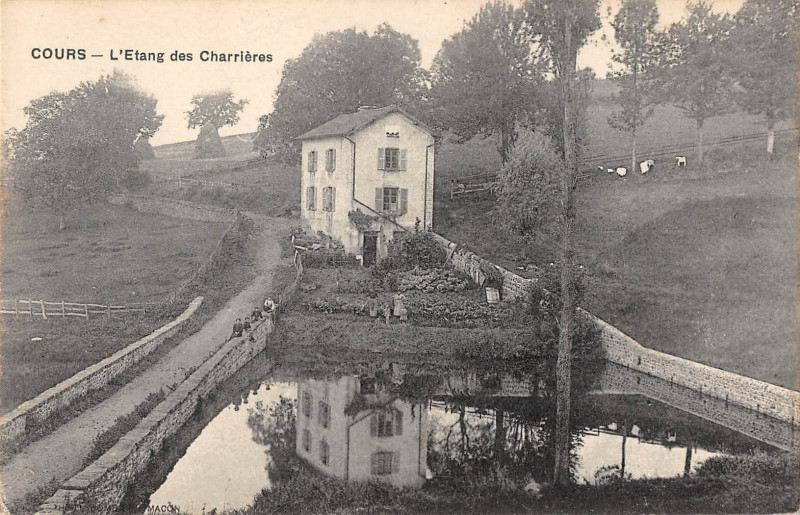 Carte postale ancienne Cours L'Etang Des Charrieres à Cours