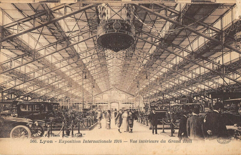 Carte postale ancienne Lyon Exposition 1914 Vue Interieure Grand Hall à Lyon