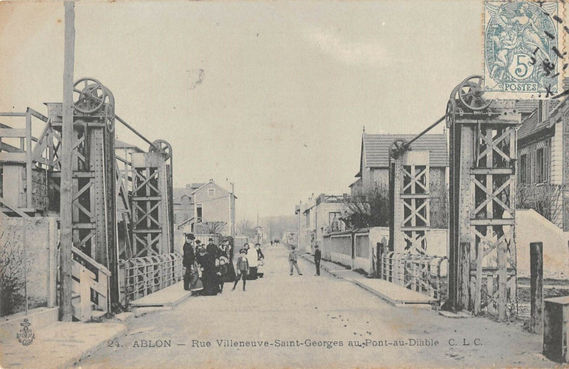 Carte postale ancienne Ablon Rue Villeneuve Saint Georges Au Pont Du Diable à Villeneuve-Saint-Georges
