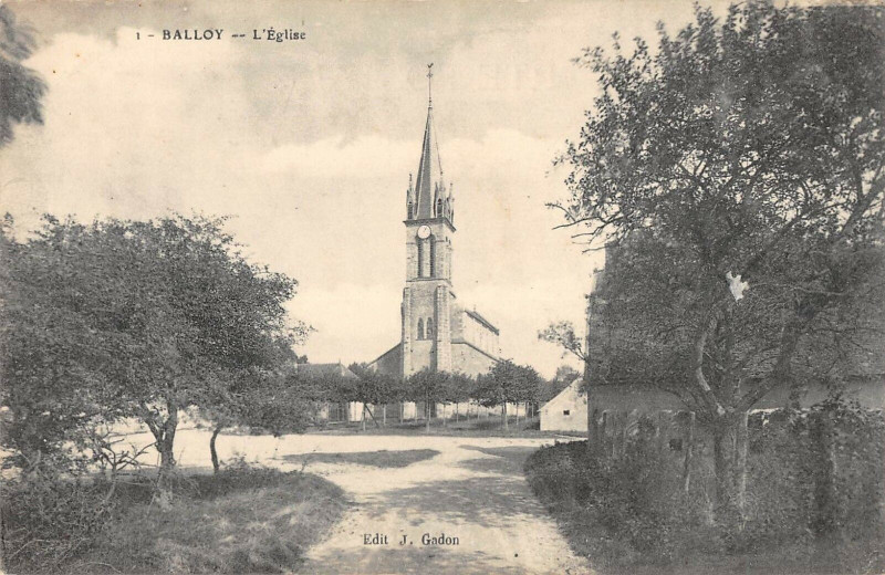 Carte postale ancienne Balloy L'Eglise à Balloy