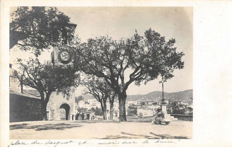 Carte postale ancienne Carte Photo Cannes Place Du Suquet Situee Au Verso à Cannes