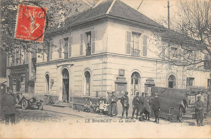 Carte postale ancienne Le Bourget La Mairie au Bourget