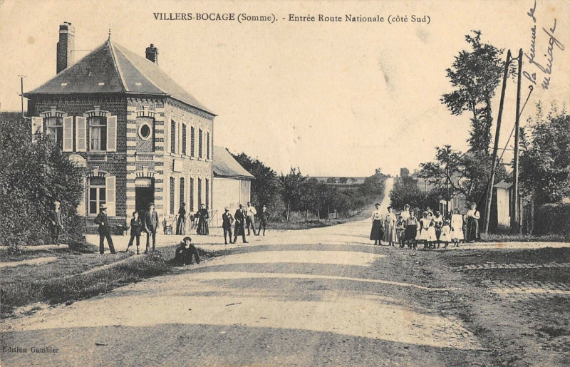 Carte postale ancienne Villers Bocage Entree Route Nationale Cote Sud à Villers-Bocage