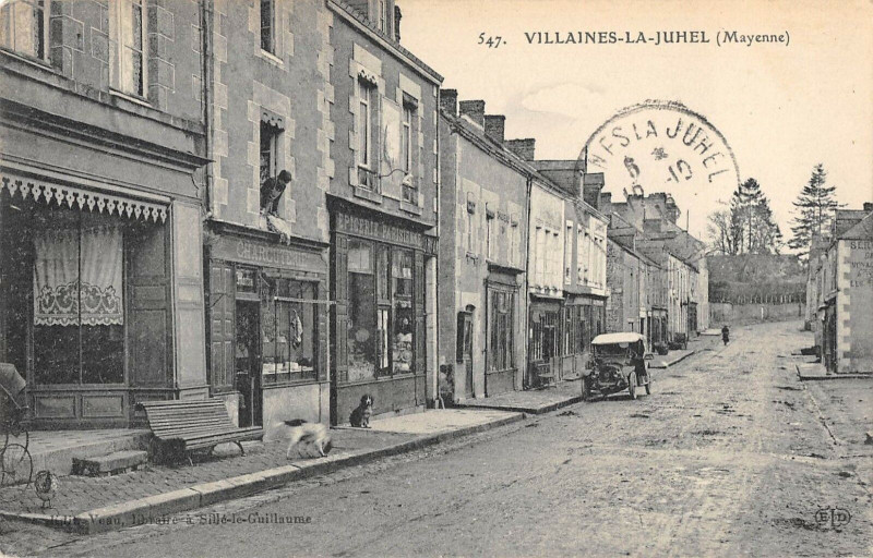 Carte postale ancienne Villaines La Juhel Mayenne à Mayenne