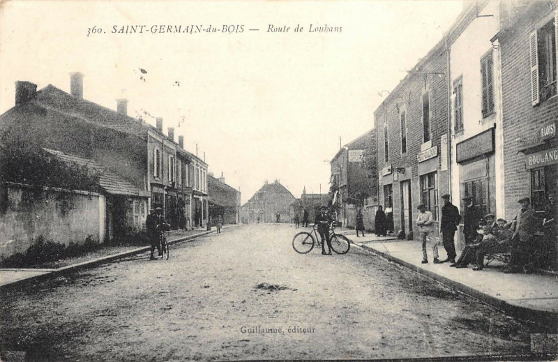 Carte postale ancienne Saint Germain Des Bois Route De Louhans à Louhans