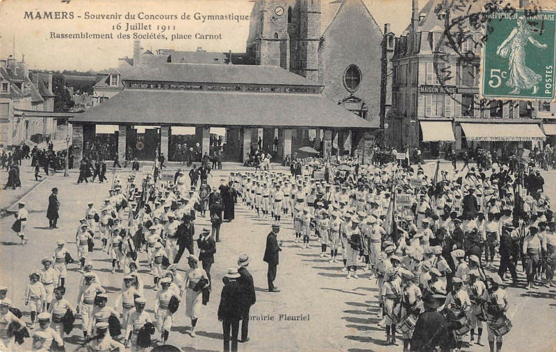 Carte postale ancienne Mamers Souvenir Du Concours De Gymnastique 1911 Rassemblement à Mamers