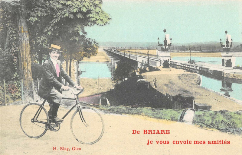 Carte postale ancienne De Briare Je Vous Envoie Mes Amities à Briare