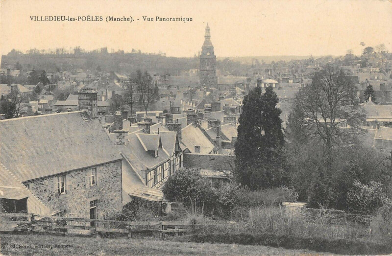 Carte postale ancienne Villedieu Les Poeles Vue Panoramique