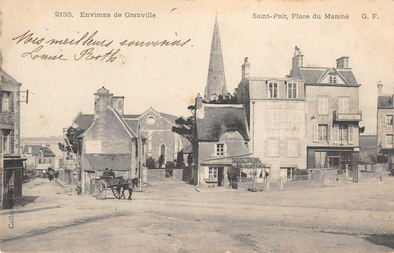 Carte postale ancienne Saint Pair Place Du Marche