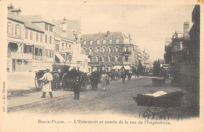 Carte postale ancienne Berck Plage L'Entonnoir Et Entree De La Rue De L'Imperatrice à Berck