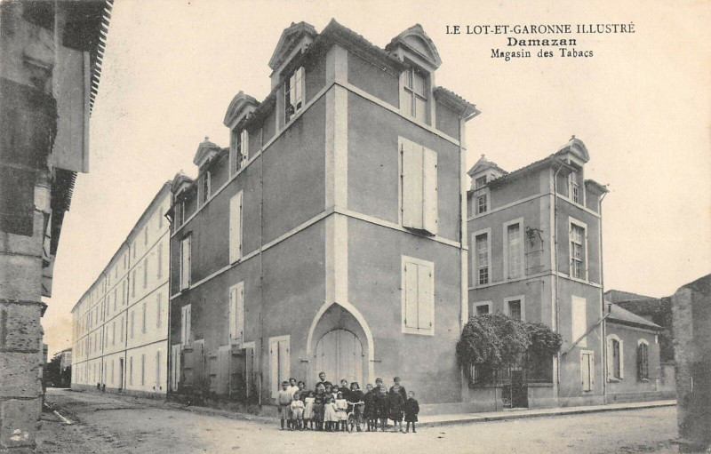 Carte postale ancienne Dammazan Magasin Des Tabacs