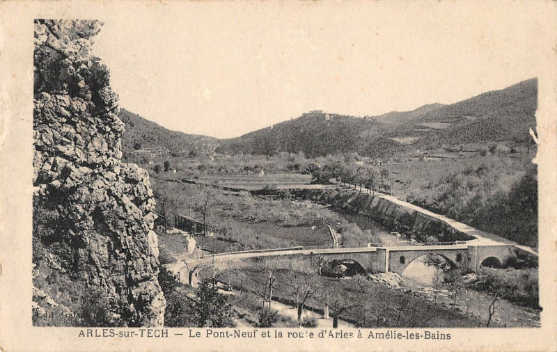 Carte postale ancienne 65 Arles Sur Tech Le Pont Neuf Et Route D'Arles A Amelie à Arles-sur-Tech