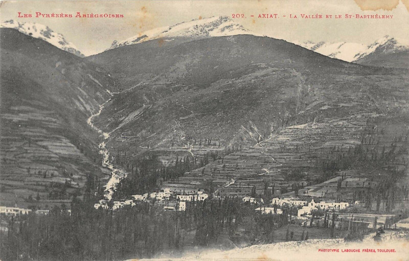 Carte postale ancienne Axiat La Vallee Et Le Saint-Barthelemy à Axiat