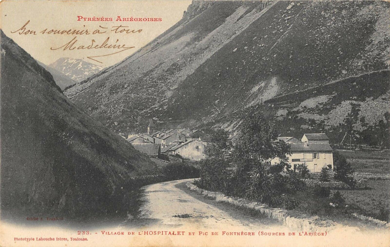 Carte postale ancienne Village De L'Hospitalet Et Pic De Fontnegre
