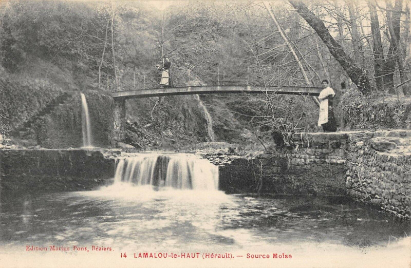 Carte postale ancienne Lamalou Les Bains Source Moise à Lamalou-les-Bains