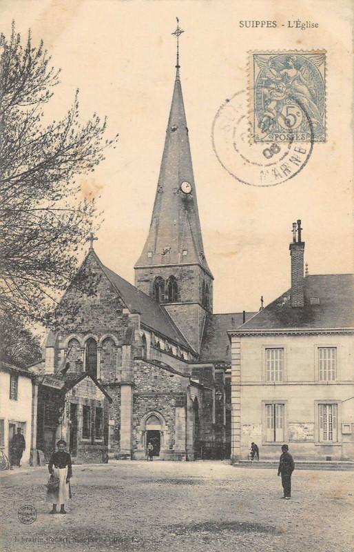 Carte postale ancienne Suippes L'Eglise à Suippes