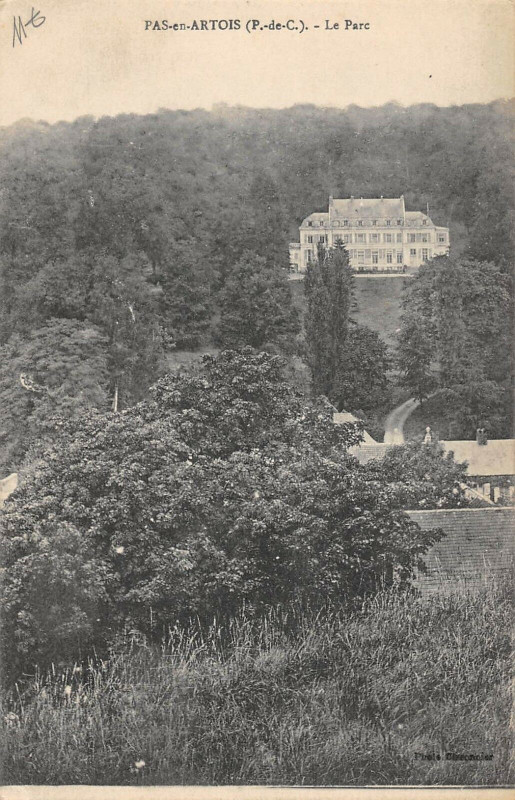 Carte postale ancienne Pas En Artois Le Parc à Pas-en-Artois