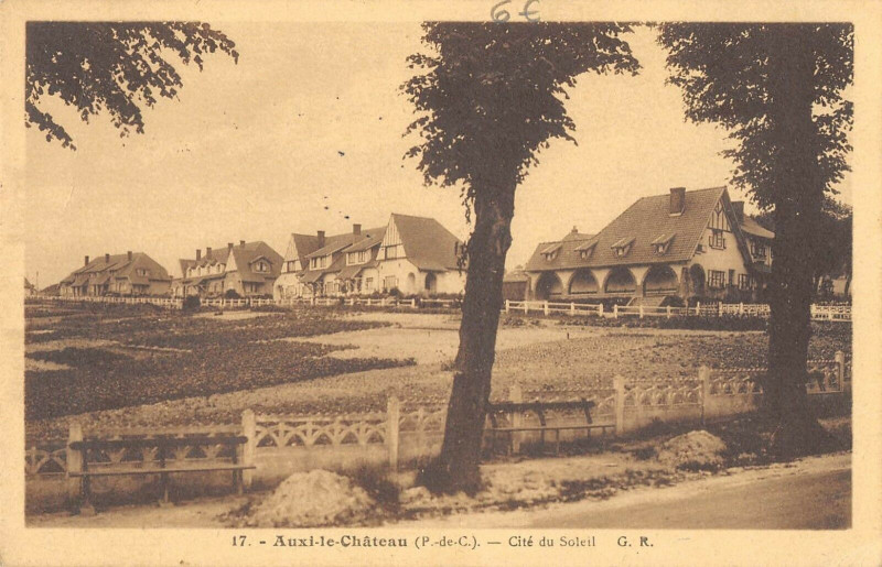 Carte postale ancienne Auxi Le Chateau Cite Du Soleil