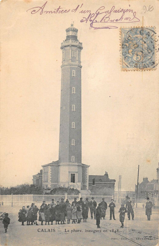 Carte postale ancienne Calais Le Phare à Calais