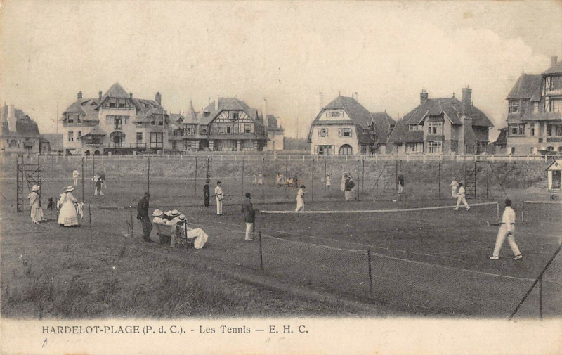 Carte postale ancienne Hardelot Plage Les Tennis
