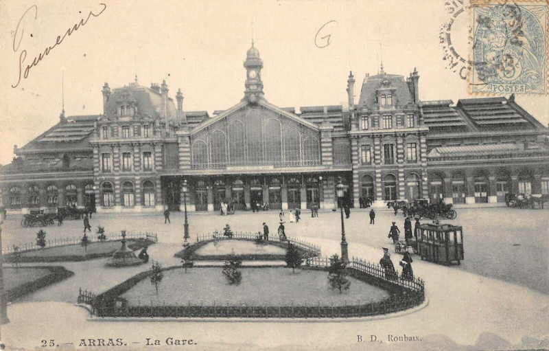 Carte postale ancienne Arras La Gare à Arras
