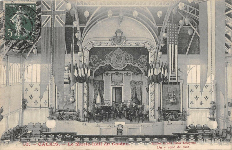 Carte postale ancienne Calais Le Music Hall Du Casino à Calais