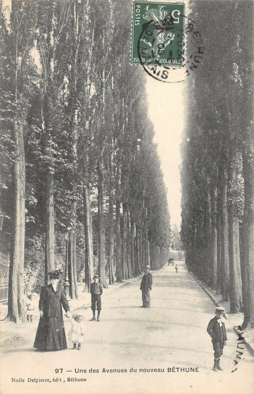 Carte postale ancienne Une Des Avenues Du Nouveau Bethune (cliché pas courant à Béthune