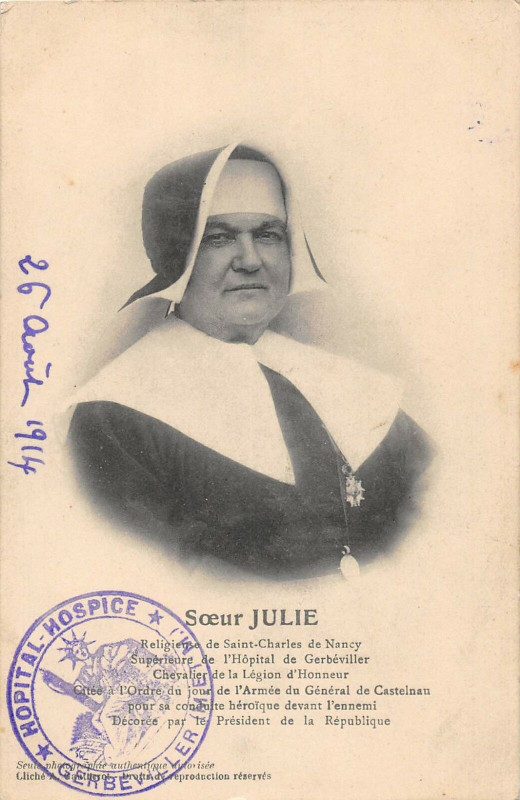 Carte postale ancienne Soeur Julie Religieuse De Nancy à Nancy