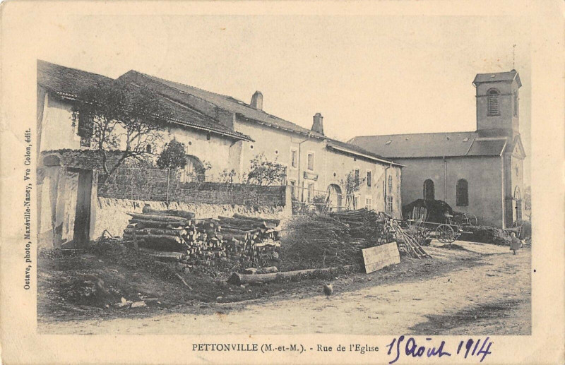 Carte postale ancienne Pettonville Rue De L'Eglise Meurthe Et Moselle à Pettonville