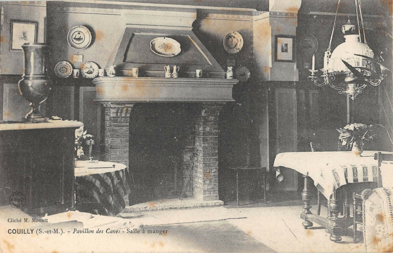 Carte postale ancienne Couilly Pavillon Des Caves Salle A Manger