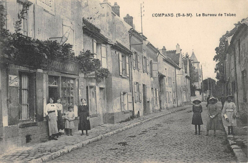 Carte postale ancienne Compans Le Bureau De Tabac à Compans