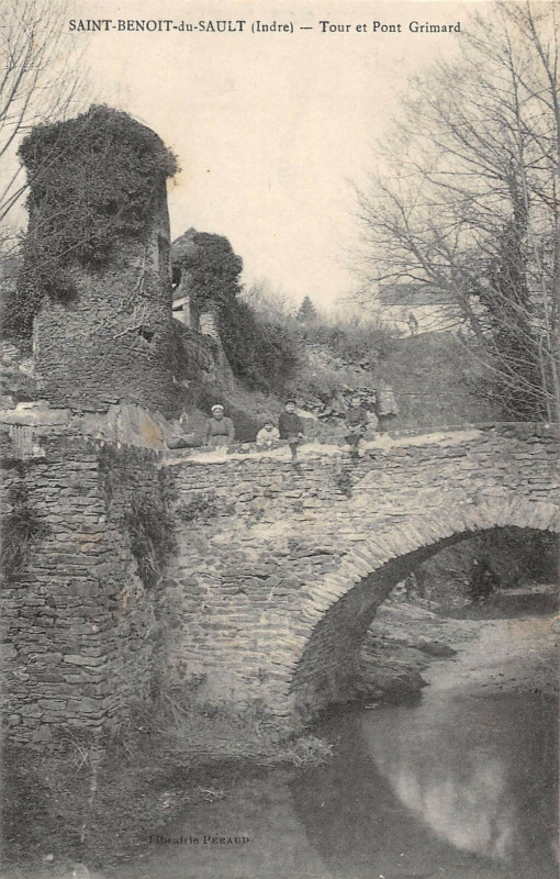 Carte postale ancienne Saint Benoit Du Sault Tour Et Pont Grimard