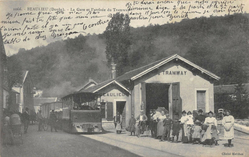 Carte postale ancienne Beaulieu La Gare Et L'Arrivee Du Tramway (cliché rare