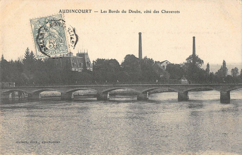Carte postale ancienne Audincourt Les Bords Du Doubs Cote Des Chaverots à Audincourt