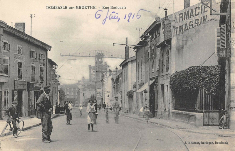 Carte postale ancienne Dombasle Rue Nationale