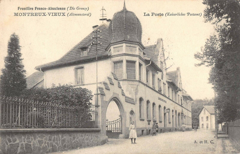 Carte postale ancienne Montreux Vieux La Poste à Montreux-Vieux