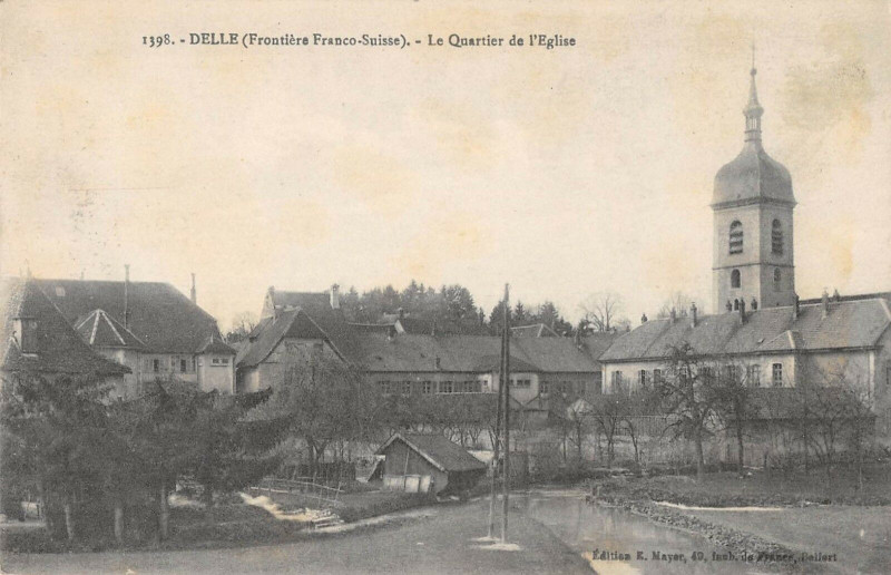 Carte postale ancienne Delle Le Quartier De L'Eglise à Delle