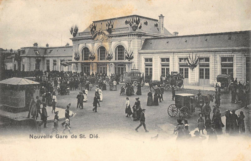 Carte postale ancienne Nouvelle Gare De Saint Die