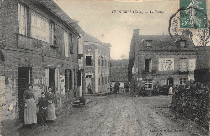 Carte postale ancienne Cernieres Le Bourg