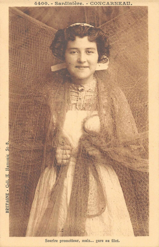 Carte postale ancienne Sardiniere Concarneau à Concarneau