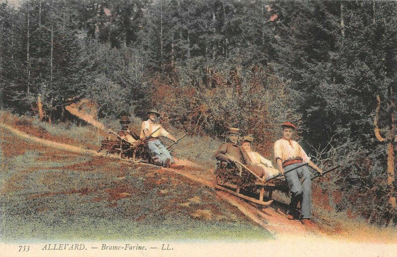 Carte postale ancienne Allevard Brame Farine à Allevard