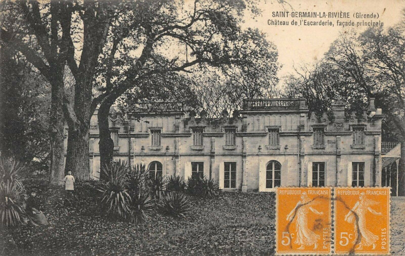 Carte postale ancienne Saint Germain La Riviere Chateau De L'Escardie