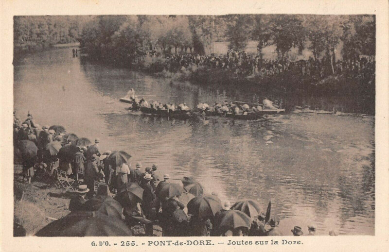 Carte postale ancienne Pont De Dore Joutes Sur La Dore