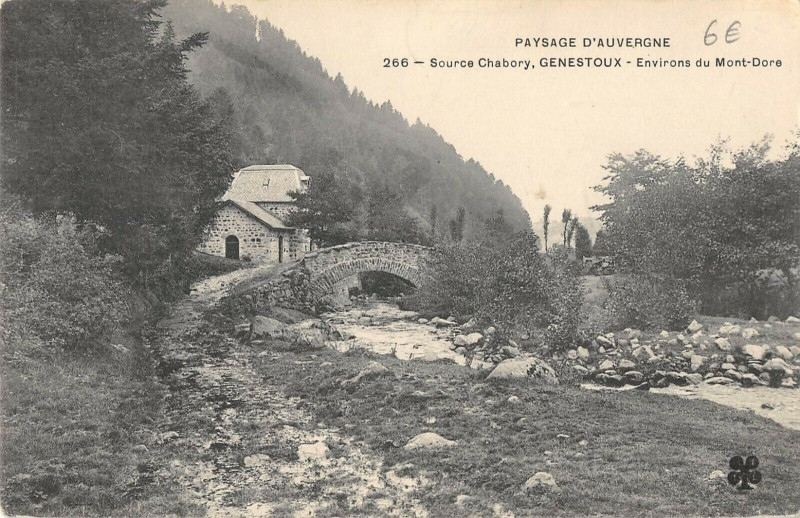 Carte postale ancienne Source Chabory Genestoux Env.du Mont Dore à Mont-Dore