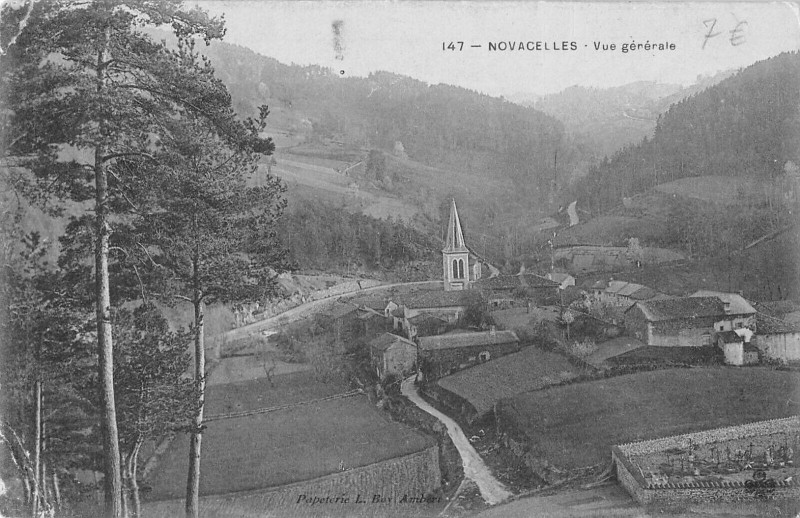 Carte postale ancienne Novacelles Vue Generale à Novacelles